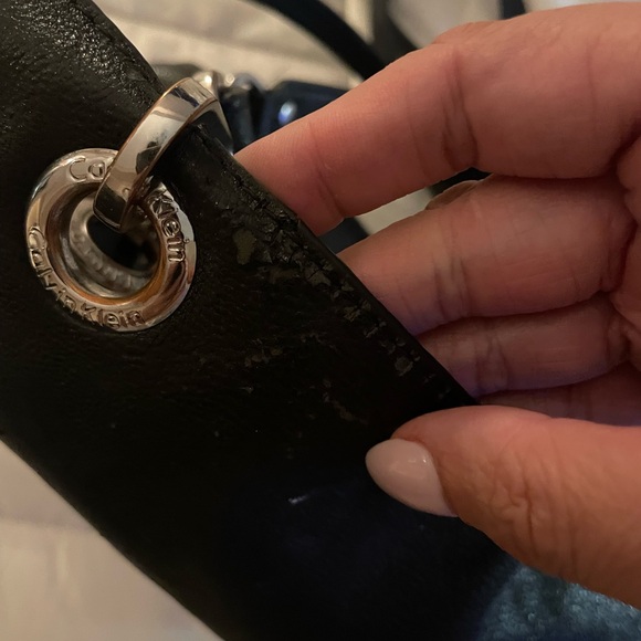 Calvin Klein purse - Picture 5 of 6